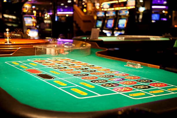 super 333 mobile app interface showing sportsbook and slot game options